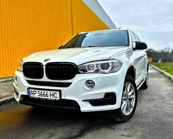 Белый БМВ Х5, объемом двигателя 2.99 л и пробегом 260 тыс. км за 30400 $, фото 1 на Automoto.ua
