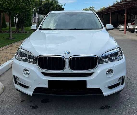 Белый БМВ Х5, объемом двигателя 2 л и пробегом 89 тыс. км за 23000 $, фото 1 на Automoto.ua