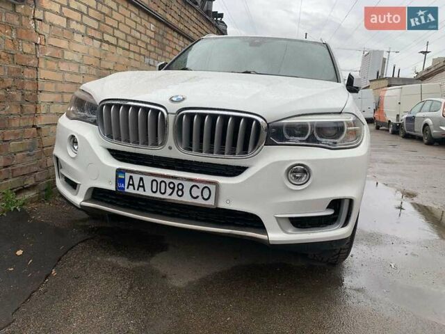 Білий БМВ Х5, об'ємом двигуна 2 л та пробігом 148 тис. км за 27900 $, фото 1 на Automoto.ua