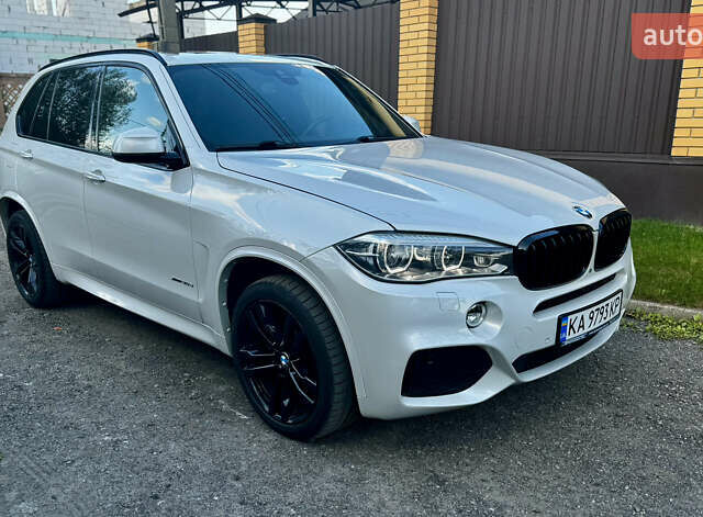 Белый БМВ Х5, объемом двигателя 2.99 л и пробегом 146 тыс. км за 38200 $, фото 1 на Automoto.ua