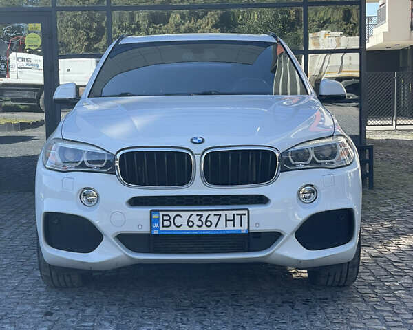 Белый БМВ Х5, объемом двигателя 2 л и пробегом 162 тыс. км за 36000 $, фото 1 на Automoto.ua