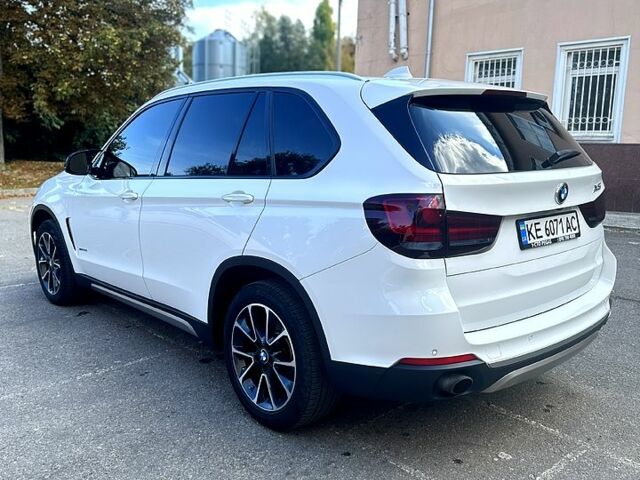 Білий БМВ Х5, об'ємом двигуна 3 л та пробігом 107 тис. км за 27500 $, фото 1 на Automoto.ua