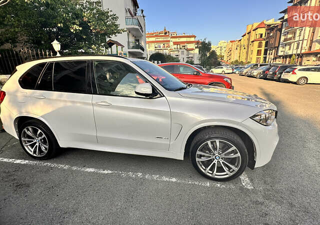 Белый БМВ Х5, объемом двигателя 4.39 л и пробегом 120 тыс. км за 33500 $, фото 1 на Automoto.ua