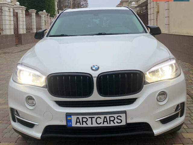 Белый БМВ Х5, объемом двигателя 2 л и пробегом 130 тыс. км за 24800 $, фото 1 на Automoto.ua