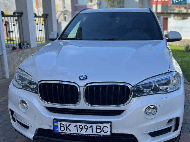 Белый БМВ Х5, объемом двигателя 2 л и пробегом 92 тыс. км за 33200 $, фото 1 на Automoto.ua