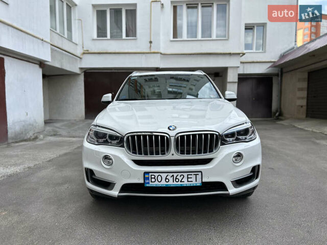 Белый БМВ Х5, объемом двигателя 2 л и пробегом 82 тыс. км за 33900 $, фото 1 на Automoto.ua
