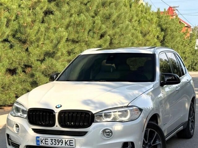 Белый БМВ Х5, объемом двигателя 2 л и пробегом 187 тыс. км за 19900 $, фото 1 на Automoto.ua