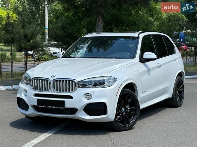 Белый БМВ Х5, объемом двигателя 2 л и пробегом 257 тыс. км за 28999 $, фото 1 на Automoto.ua