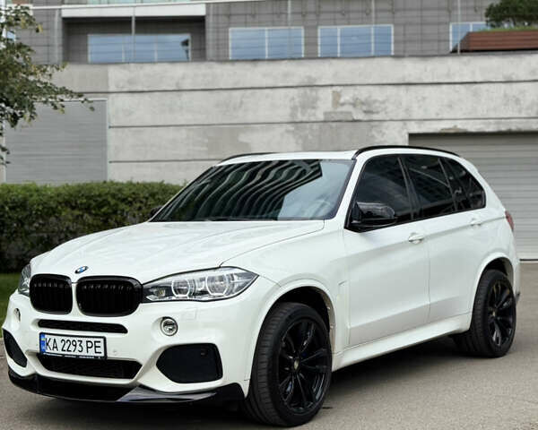 Белый БМВ Х5, объемом двигателя 2.98 л и пробегом 84 тыс. км за 31000 $, фото 1 на Automoto.ua