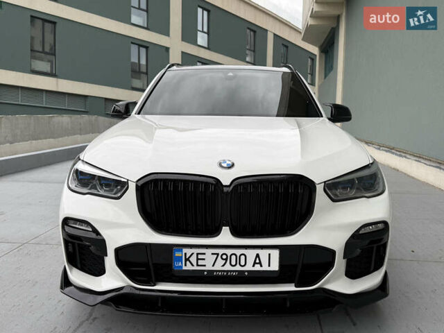 БМВ Х5 2018 в Днепре (Днепропетровске) на Automoto.ua Белый БМВ Х5, объемом двигателя 3 л и пробегом 91 тыс. км за 58000 $, фото 1 на Automoto.ua