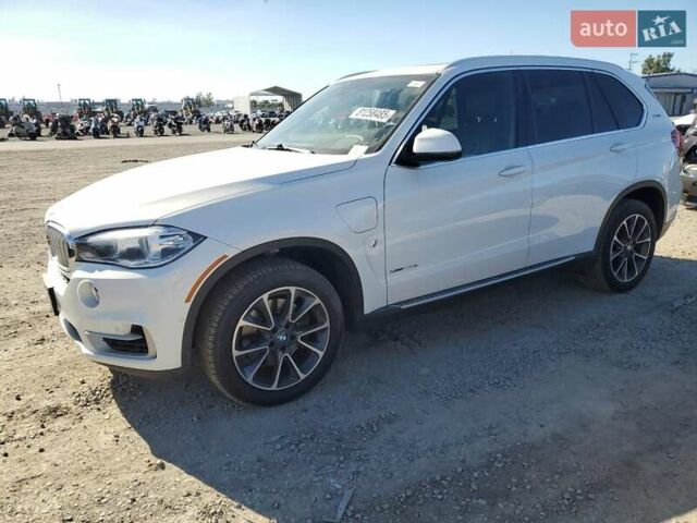 Белый БМВ Х5, объемом двигателя 2 л и пробегом 155 тыс. км за 9200 $, фото 1 на Automoto.ua