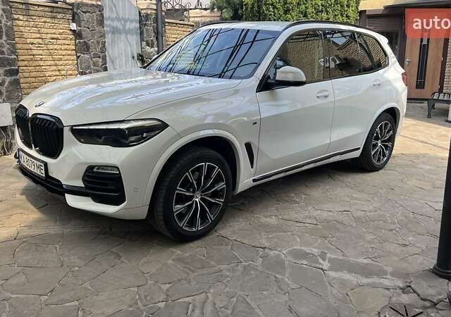 Белый БМВ Х5, объемом двигателя 2.99 л и пробегом 127 тыс. км за 54000 $, фото 1 на Automoto.ua