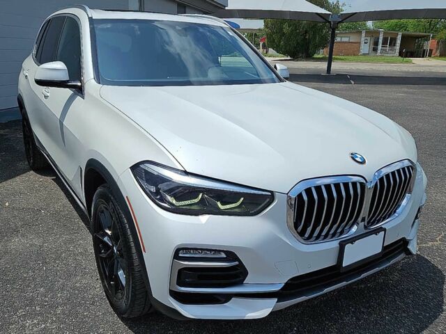 Белый БМВ Х5, объемом двигателя 3 л и пробегом 38 тыс. км за 5500 $, фото 1 на Automoto.ua