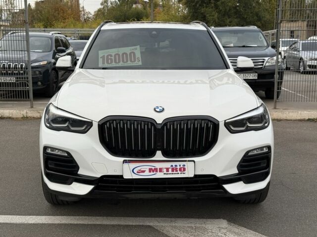 Белый БМВ Х5, объемом двигателя 3 л и пробегом 99 тыс. км за 42000 $, фото 1 на Automoto.ua