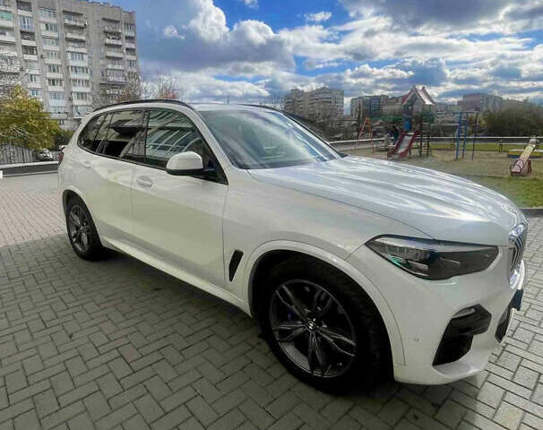 Белый БМВ Х5, объемом двигателя 2.99 л и пробегом 147 тыс. км за 54000 $, фото 1 на Automoto.ua