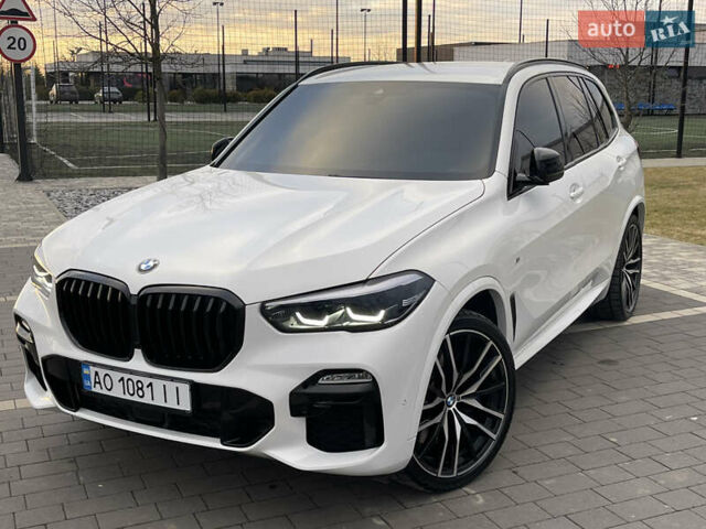 Білий БМВ Х5, об'ємом двигуна 3 л та пробігом 80 тис. км за 64900 $, фото 1 на Automoto.ua