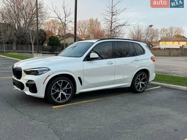 Белый БМВ Х5, объемом двигателя 3 л и пробегом 70 тыс. км за 62000 $, фото 1 на Automoto.ua