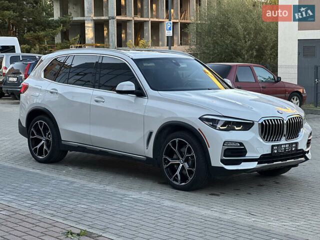 Белый БМВ Х5, объемом двигателя 0 л и пробегом 63 тыс. км за 44500 $, фото 1 на Automoto.ua