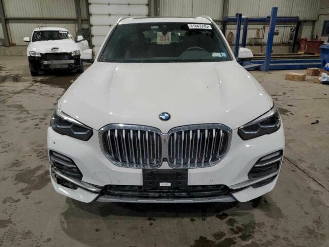 Белый БМВ Х5, объемом двигателя 3 л и пробегом 27 тыс. км за 40900 $, фото 1 на Automoto.ua