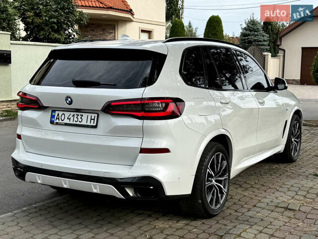 Белый БМВ Х5, объемом двигателя 2 л и пробегом 155 тыс. км за 55000 $, фото 1 на Automoto.ua
