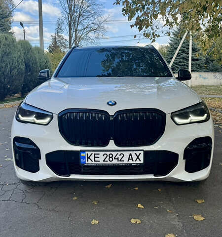 Белый БМВ Х5, объемом двигателя 2.99 л и пробегом 134 тыс. км за 61000 $, фото 1 на Automoto.ua