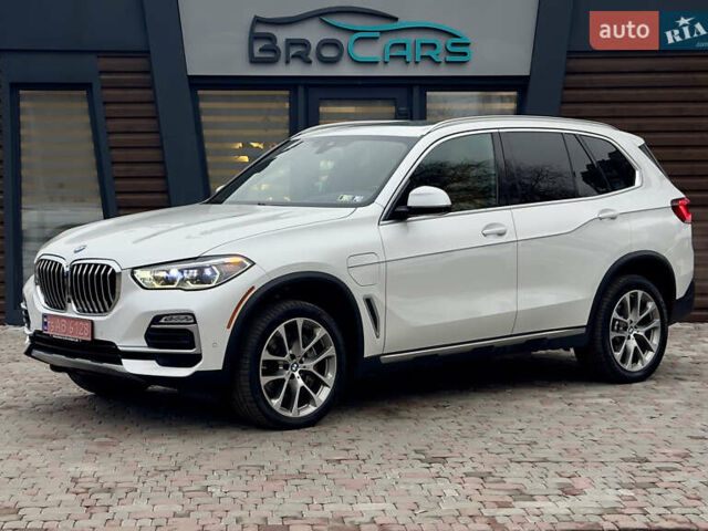 Белый БМВ Х5, объемом двигателя 3 л и пробегом 125 тыс. км за 58900 $, фото 1 на Automoto.ua