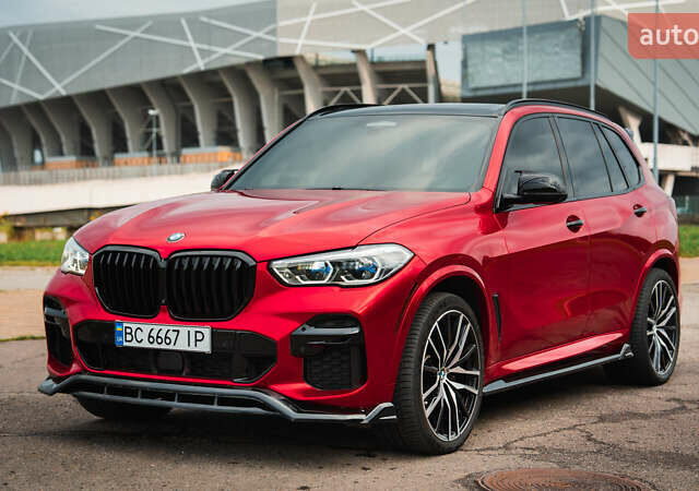 Белый БМВ Х5, объемом двигателя 4.39 л и пробегом 45 тыс. км за 74999 $, фото 1 на Automoto.ua