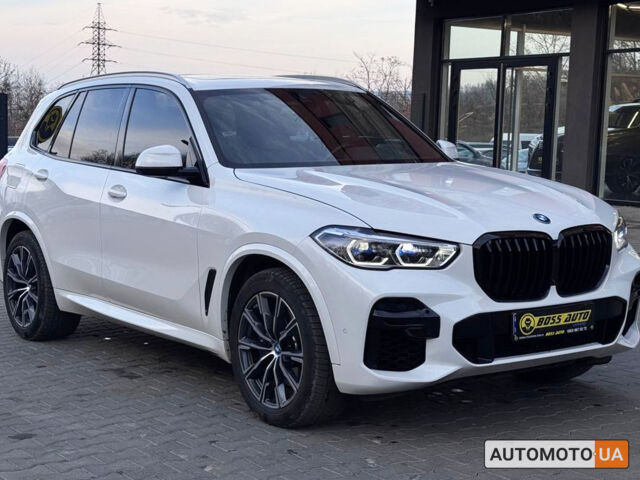 Белый БМВ Х5, объемом двигателя 3 л и пробегом 17 тыс. км за 72000 $, фото 1 на Automoto.ua