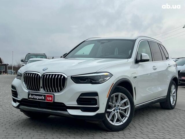 Білий БМВ Х5, об'ємом двигуна 3 л та пробігом 44 тис. км за 66290 $, фото 1 на Automoto.ua