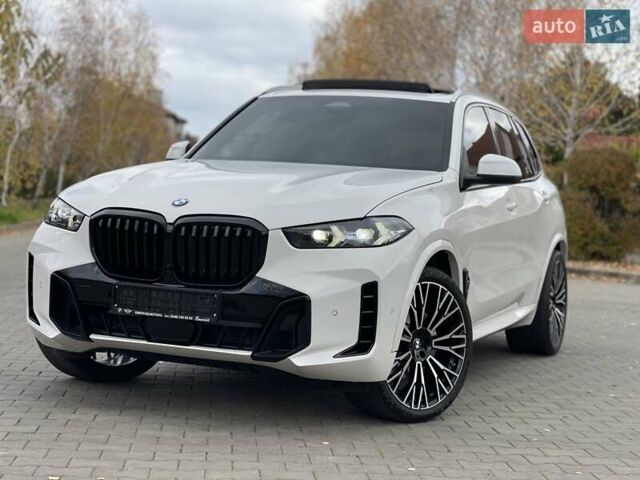 Білий БМВ Х5, об'ємом двигуна 3 л та пробігом 10 тис. км за 81900 $, фото 1 на Automoto.ua