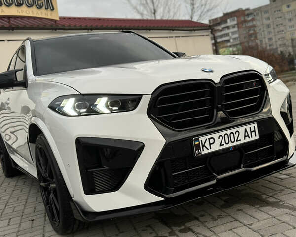 Белый БМВ Х5, объемом двигателя 3 л и пробегом 19 тыс. км за 89000 $, фото 1 на Automoto.ua