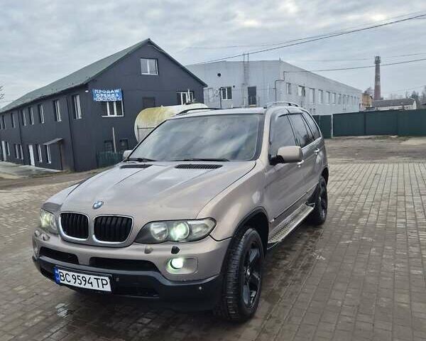Бежевый БМВ Х5, объемом двигателя 2.99 л и пробегом 477 тыс. км за 10000 $, фото 1 на Automoto.ua