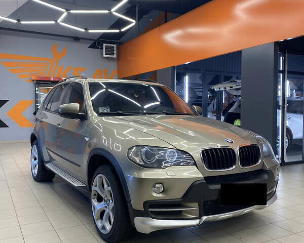 Бежевий БМВ Х5, об'ємом двигуна 3 л та пробігом 267 тис. км за 15000 $, фото 1 на Automoto.ua