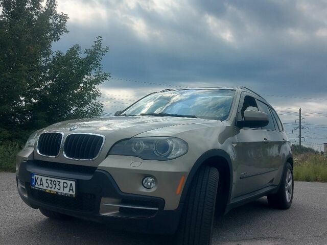 Бежевый БМВ Х5, объемом двигателя 3 л и пробегом 346 тыс. км за 10200 $, фото 1 на Automoto.ua