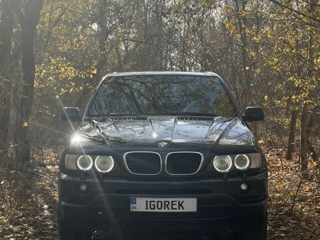 Черный БМВ Х5, объемом двигателя 3 л и пробегом 180 тыс. км за 9000 $, фото 1 на Automoto.ua