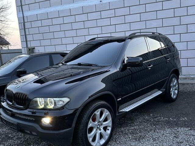 Черный БМВ Х5, объемом двигателя 3 л и пробегом 300 тыс. км за 7100 $, фото 1 на Automoto.ua