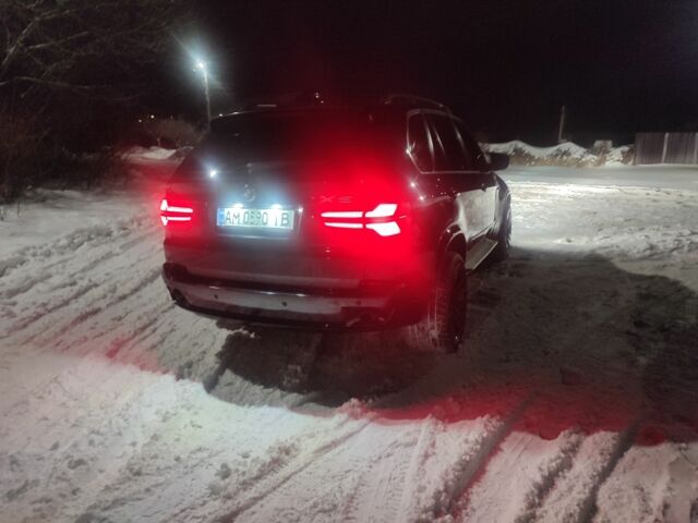 Чорний БМВ Х5, об'ємом двигуна 3 л та пробігом 300 тис. км за 16500 $, фото 1 на Automoto.ua