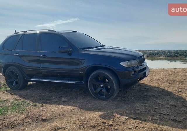 Чорний БМВ Х5, об'ємом двигуна 2.93 л та пробігом 350 тис. км за 7200 $, фото 1 на Automoto.ua