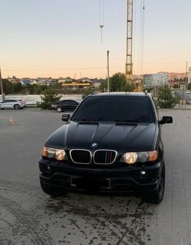 Чорний БМВ Х5, об'ємом двигуна 3 л та пробігом 450 тис. км за 4150 $, фото 1 на Automoto.ua