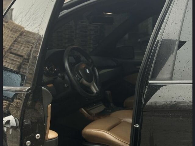 Чорний БМВ Х5, об'ємом двигуна 4 л та пробігом 420 тис. км за 3500 $, фото 1 на Automoto.ua