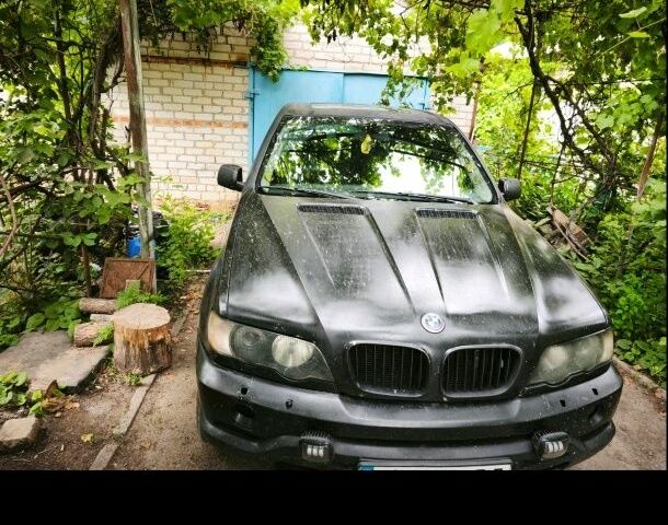 Черный БМВ Х5, объемом двигателя 3 л и пробегом 500 тыс. км за 4800 $, фото 1 на Automoto.ua