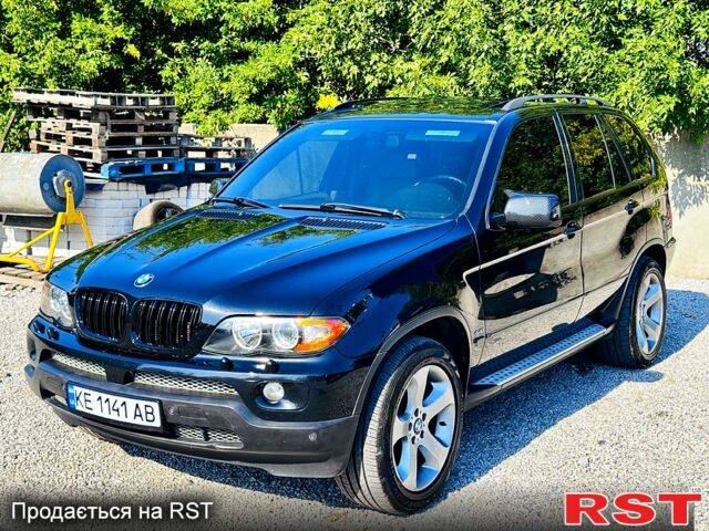 Чорний БМВ Х5, об'ємом двигуна 4.4 л та пробігом 300 тис. км за 8600 $, фото 1 на Automoto.ua