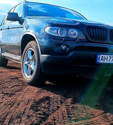 Черный БМВ Х5, объемом двигателя 3 л и пробегом 480 тыс. км за 9600 $, фото 1 на Automoto.ua