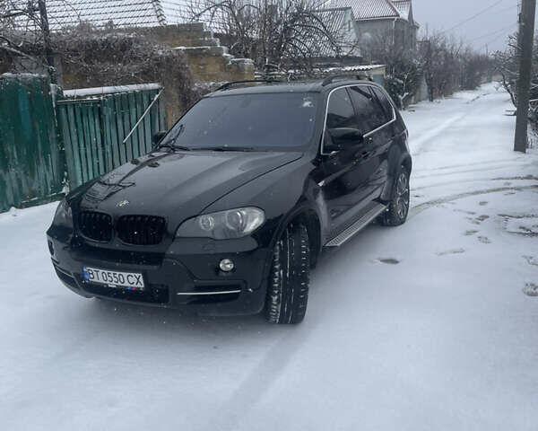 Черный БМВ Х5, объемом двигателя 4.8 л и пробегом 320 тыс. км за 12000 $, фото 1 на Automoto.ua