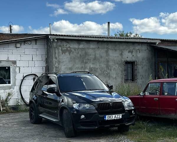 Черный БМВ Х5, объемом двигателя 4.8 л и пробегом 358 тыс. км за 10000 $, фото 1 на Automoto.ua