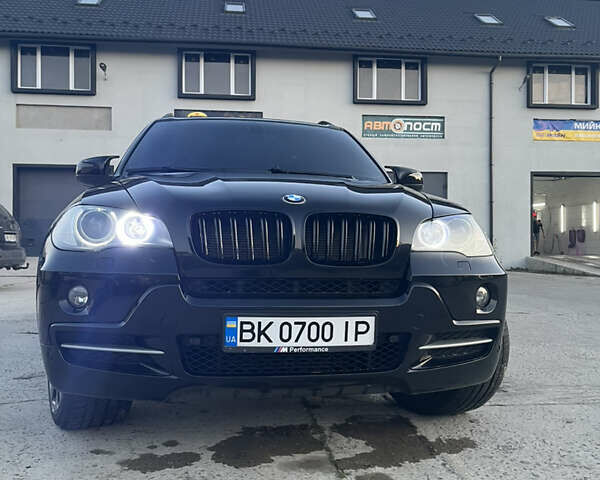 Черный БМВ Х5, объемом двигателя 3 л и пробегом 250 тыс. км за 19300 $, фото 1 на Automoto.ua