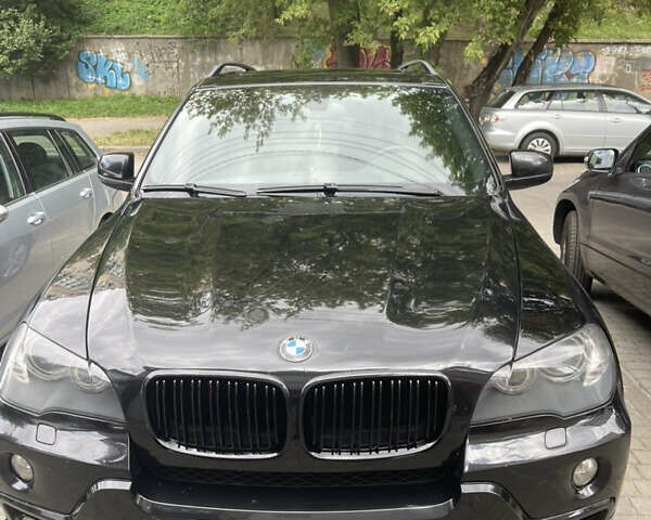 Черный БМВ Х5, объемом двигателя 4.8 л и пробегом 385 тыс. км за 11000 $, фото 1 на Automoto.ua