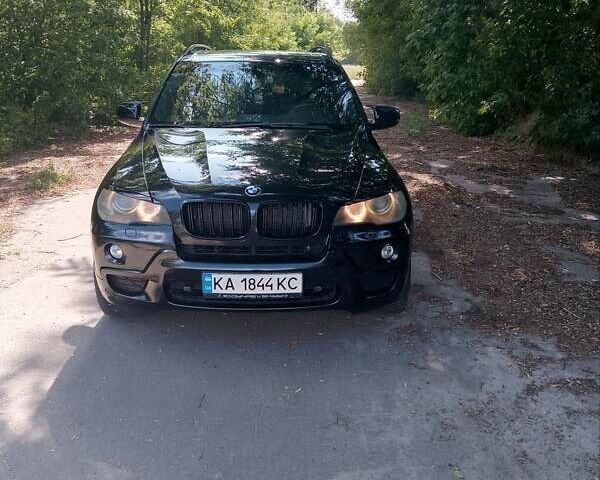Черный БМВ Х5, объемом двигателя 3 л и пробегом 290 тыс. км за 12000 $, фото 1 на Automoto.ua