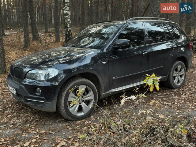 Черный БМВ Х5, объемом двигателя 2.99 л и пробегом 381 тыс. км за 10500 $, фото 1 на Automoto.ua