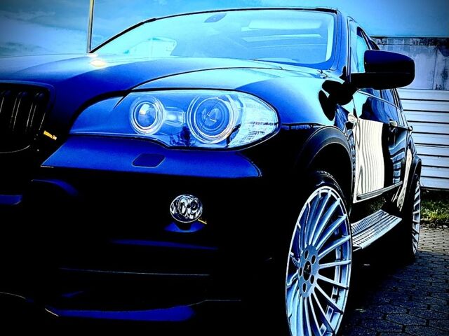 Чорний БМВ Х5, об'ємом двигуна 3 л та пробігом 215 тис. км за 16350 $, фото 1 на Automoto.ua